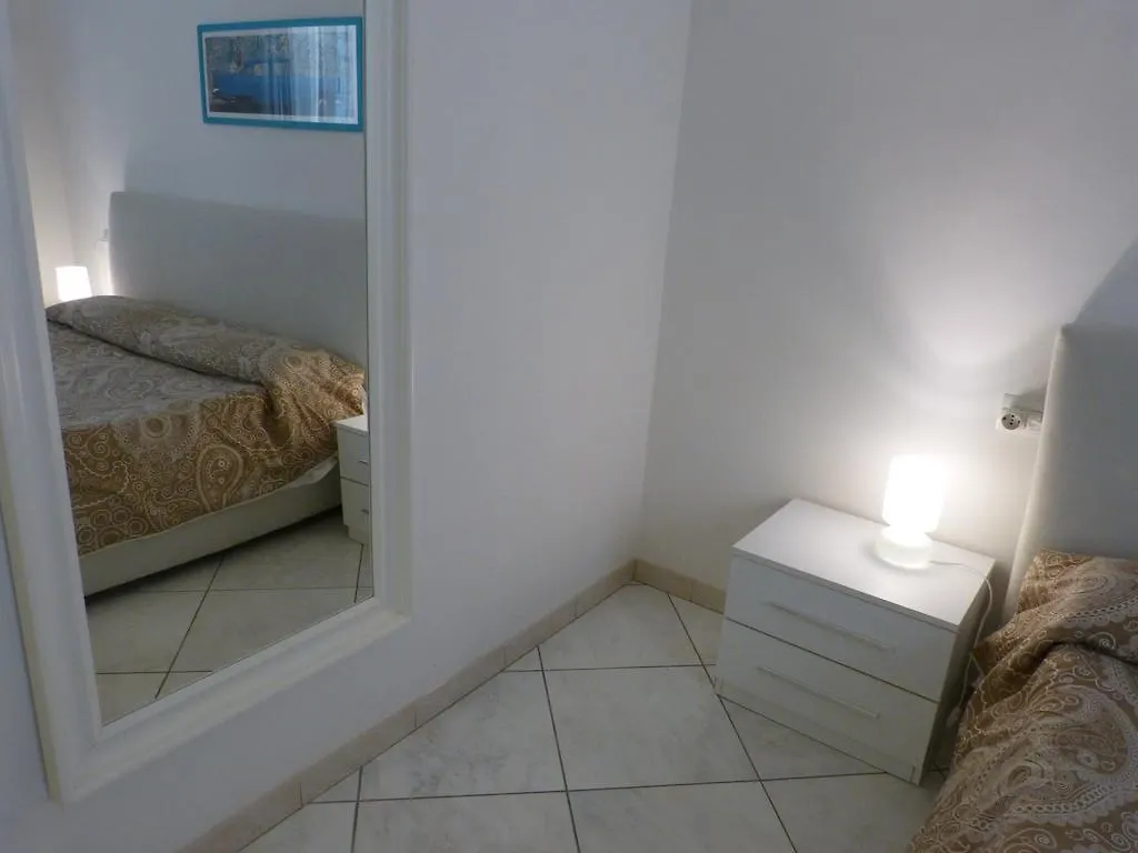 Residenza Piazza Malpighi Bologna 0*,