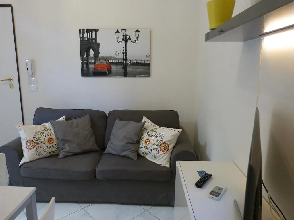 Residenza Piazza Malpighi Bologna Apartment