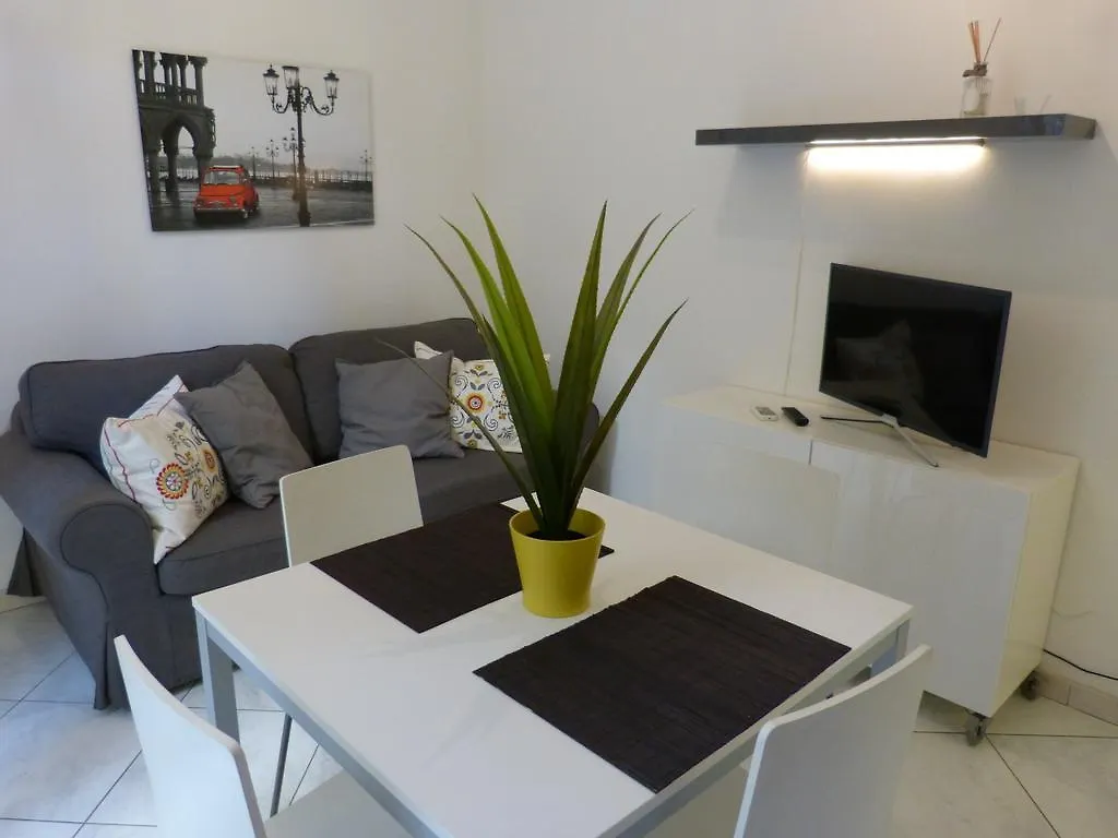 Residenza Piazza Malpighi Bologna